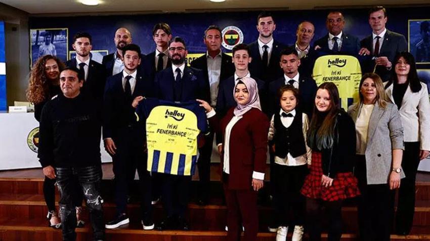 Ali Koç 'sen kimsin?' dedi aldığı cevaptan sonra salon kahkahalara boğuldu