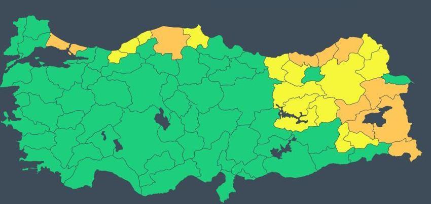 Kar yağışı çok kuvvetli başladı! Meteoroloji son dakika duyurdu! İstanbul'da turuncu alarm verildi, kar hayatı felç edecek...