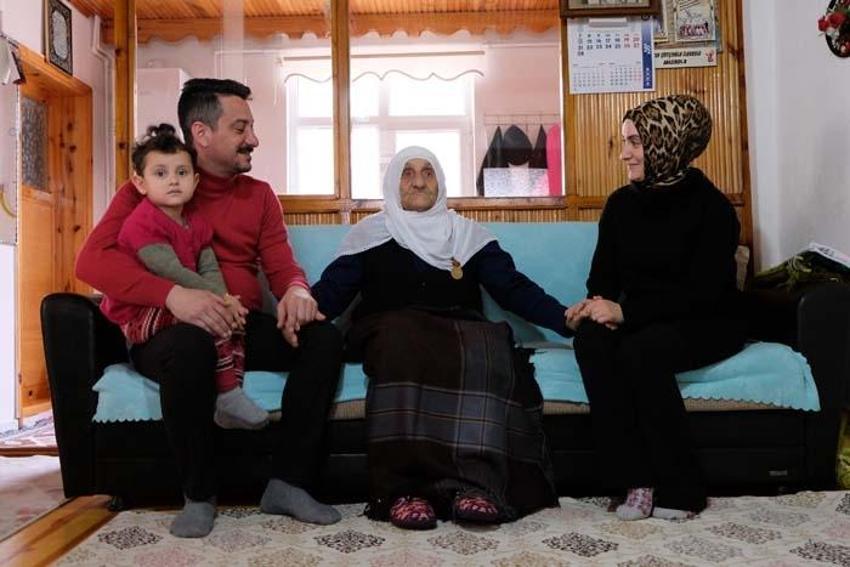 Çanakkale Savaşı gazisinin 110 yaşındaki eşi anlattı: Yoklukta bu vatanı kurtardılar