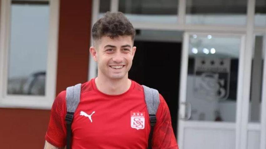 Volkan Demirel'den küfür yiyince soyunma odasında ağlamıştı! Rıza Çalımbay'ın yeteneğine milli davet