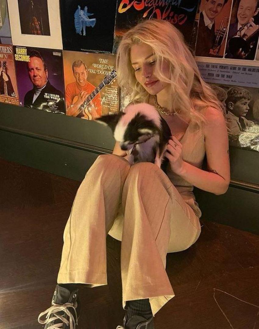 Lottie Moss'tan şok eden ilişki itirafı! Ücretli takipçileri ile paylaştı, bir pop yıldızı ile...