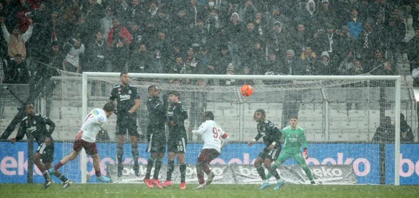Beşiktaş-Hatayspor maçına damga vurdu! Böylesi ilk kez oluyor, 18 yaşındaki Emre Bilgin tarihe geçti! Golden sonra Ersin, Rıdvan ve taraftarlar...