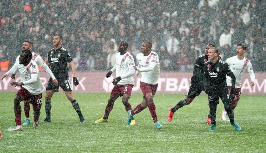 Beşiktaş-Hatayspor maçına damga vurdu! Böylesi ilk kez oluyor, 18 yaşındaki Emre Bilgin tarihe geçti! Golden sonra Ersin, Rıdvan ve taraftarlar...