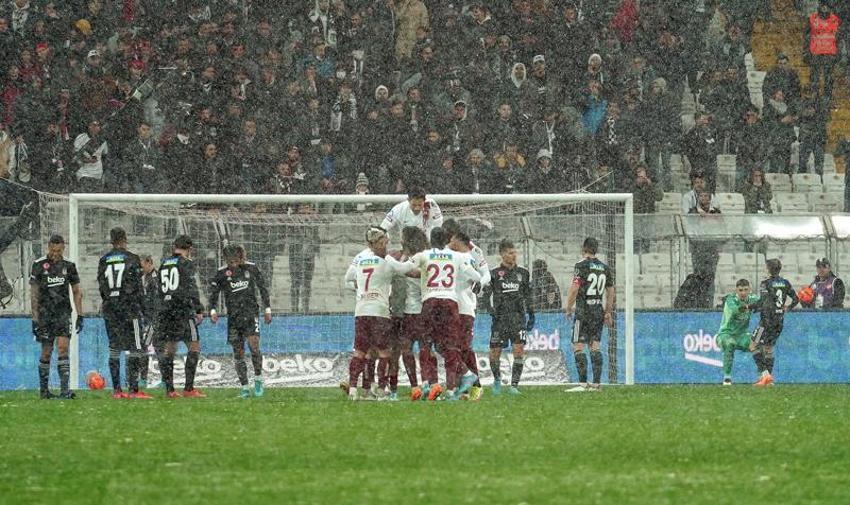 Beşiktaş-Hatayspor maçına damga vurdu! Böylesi ilk kez oluyor, 18 yaşındaki Emre Bilgin tarihe geçti! Golden sonra Ersin, Rıdvan ve taraftarlar...