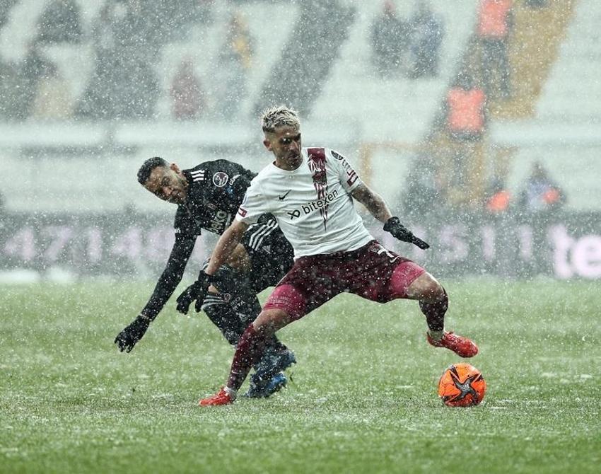 Beşiktaş-Hatayspor maçına damga vurdu! Böylesi ilk kez oluyor, 18 yaşındaki Emre Bilgin tarihe geçti! Golden sonra Ersin, Rıdvan ve taraftarlar...