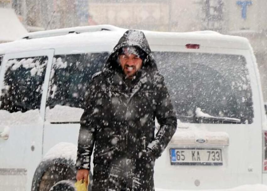 Kuvvetli kar yağışı uyarısı! Meteoroloji son dakika dururdu, geri dönüyor, nisanda yeniden...