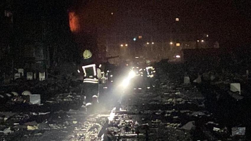 Kiev'de enkaz altında kalan siviller için kurtarma çalışmaları sürdürülüyor