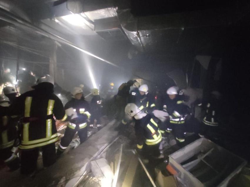 Kiev'de enkaz altında kalan siviller için kurtarma çalışmaları sürdürülüyor