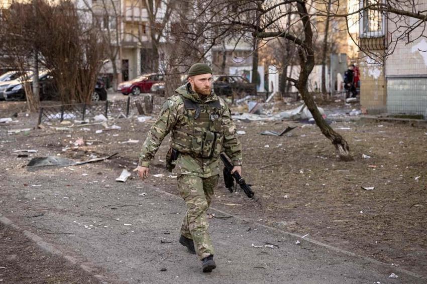 Rusya - Ukrayna savaşında son dakika gelişmeleri... Rusya Kiev'e bomba yağdırdı! Karadeniz'de arka arkaya patlamalar meydana geldi...