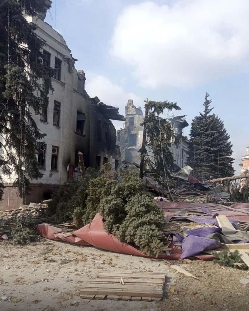 Rusya - Ukrayna savaşında son dakika gelişmeleri... Rusya Kiev'e bomba yağdırdı! Karadeniz'de arka arkaya patlamalar meydana geldi...