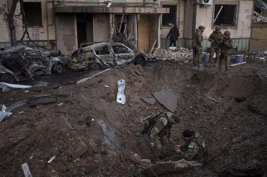 Rusya - Ukrayna savaşında son dakika gelişmeleri... Rusya Kiev'e bomba yağdırdı! Karadeniz'de arka arkaya patlamalar meydana geldi...