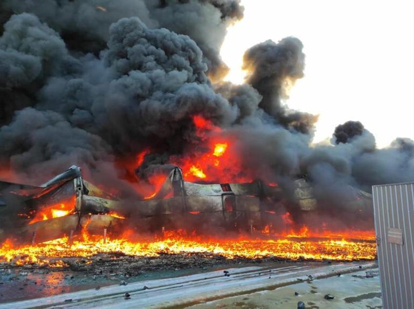 Rusya - Ukrayna savaşında son dakika gelişmeleri... Rusya Kiev'e bomba yağdırdı! Karadeniz'de arka arkaya patlamalar meydana geldi...