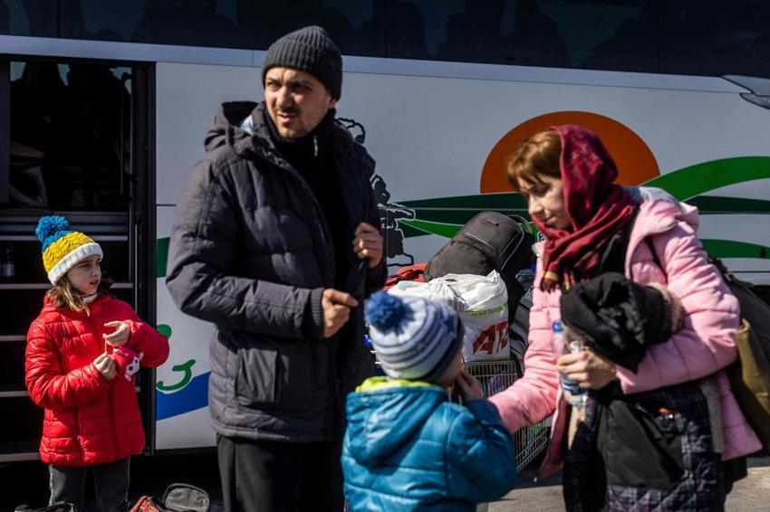 Rusya - Ukrayna savaşında son dakika gelişmeleri... Rusya Kiev'e bomba yağdırdı! Karadeniz'de arka arkaya patlamalar meydana geldi...