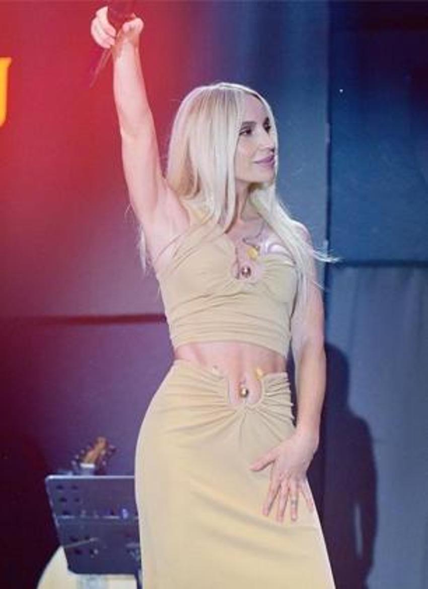 Gülşen tepki gören kucak dansıyla ilgili ilk kez konuştu!