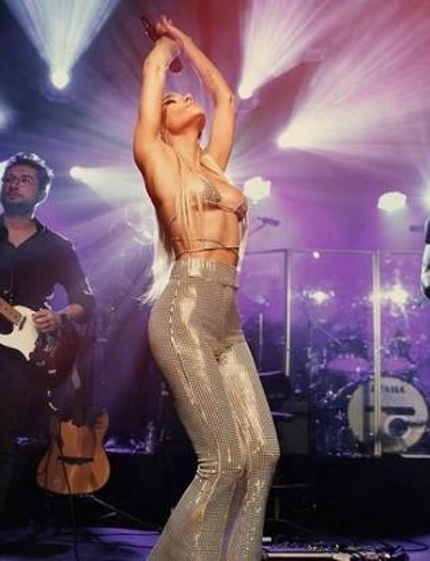 Gülşen tepki gören kucak dansıyla ilgili ilk kez konuştu!