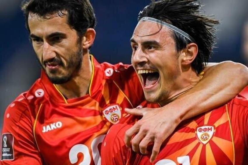 Canlı yayında Fenerbahçe'nin hem yeni hocasını hem de yardımcılarını açıkladı!