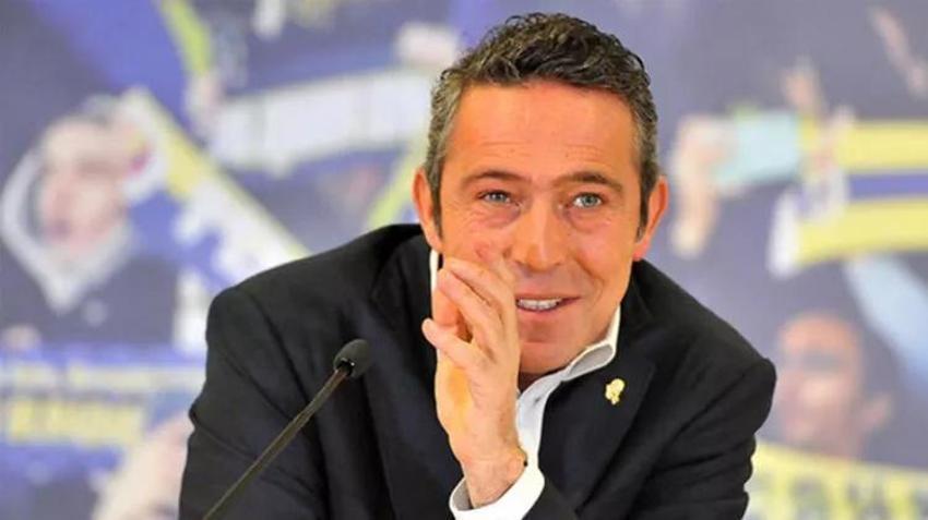 Canlı yayında Fenerbahçe'nin hem yeni hocasını hem de yardımcılarını açıkladı!