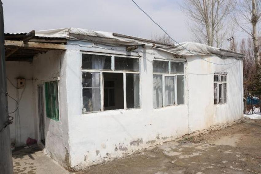 Van'da evde 28 kaçak göçmen yakalandı