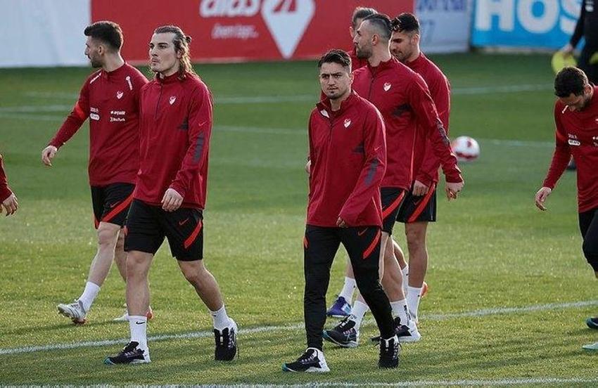 Portekiz - Türkiye maçında Stefan Kuntz'tan sürpriz 11! Galatasaray'da yuhalanan iki futbolcu kadroda...