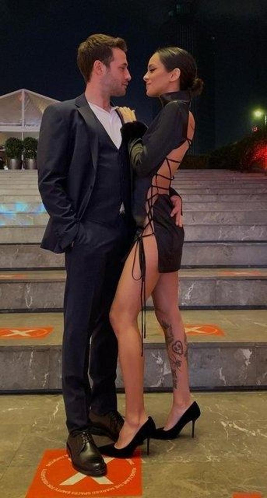 Pelinay Yiğit ve Ozan Dolunay el ele poz verdi! 'İlişkimiz daha yolunda olamazdı!'