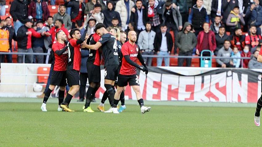 Pereira görür görmez 'hemen yollayın' demişti! Erol Bulut tecrübeli futbolcuyu hayata döndürdü...