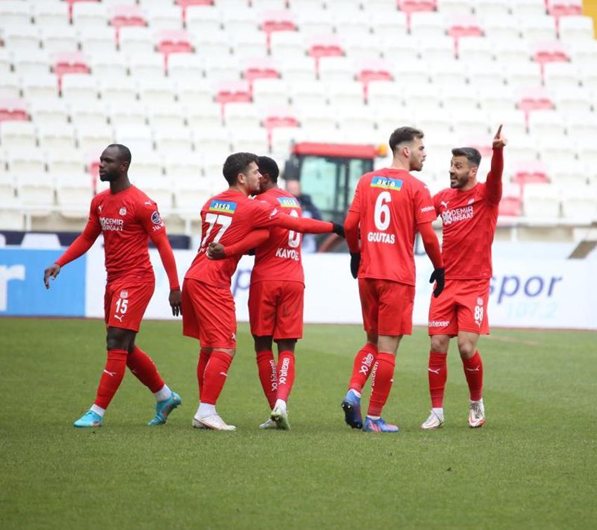 Süper Lig'de yayın geliri dağılımı belli oldu! İşte hangi takım kaç para kazandı?