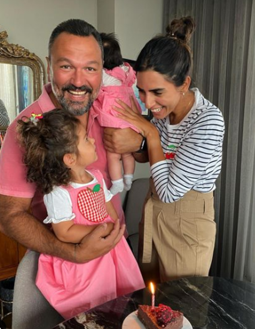 Ali Sunal ile eşi Nazlı Kurbanzade evlilik yıldönümlerini Paris'te kutladılar!