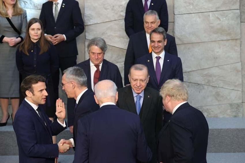 NATO, olağanüstü toplandı! Kritik zirveden kareler...
