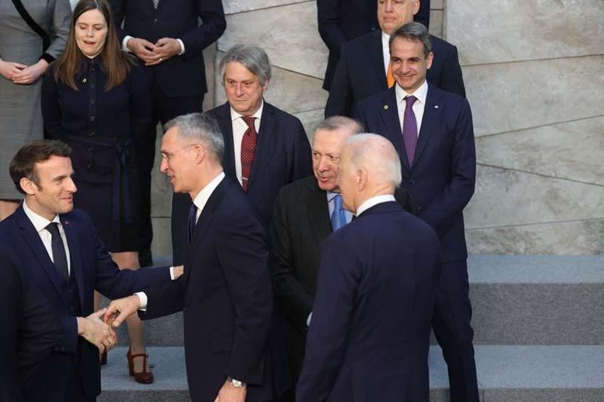 NATO, olağanüstü toplandı! Kritik zirveden kareler...