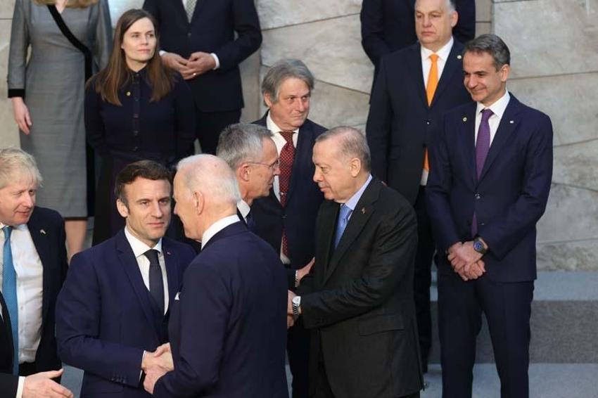 NATO, olağanüstü toplandı! Kritik zirveden kareler...