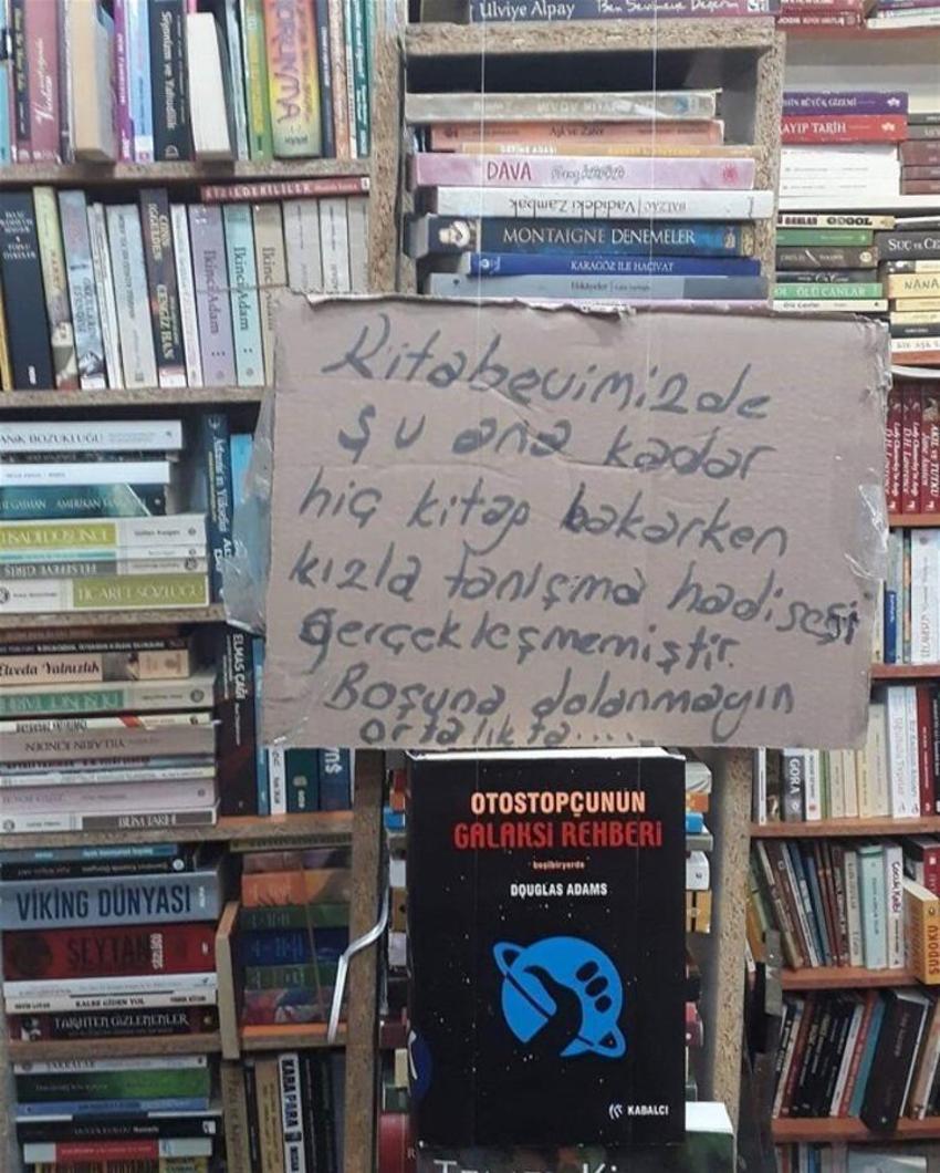 Belediyenin bankı öğrenci evinden çıktı! ‘Head shot’ uyarısına bomba cevap geldi  