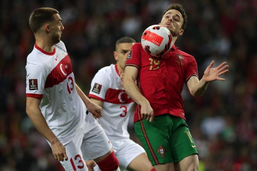 Portekiz-Türkiye maçına damga vurdu! Resmen deliye döndü, Burak Yılmaz denedi ama olmadı! Stefan Kuntz'un o hamlesi sonrası...