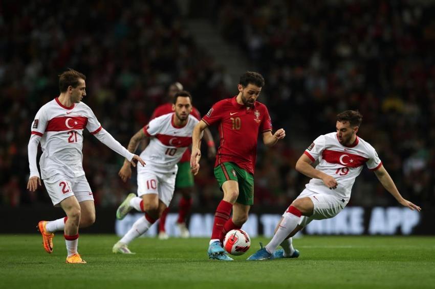 Portekiz-Türkiye maçına damga vurdu! Resmen deliye döndü, Burak Yılmaz denedi ama olmadı! Stefan Kuntz'un o hamlesi sonrası...
