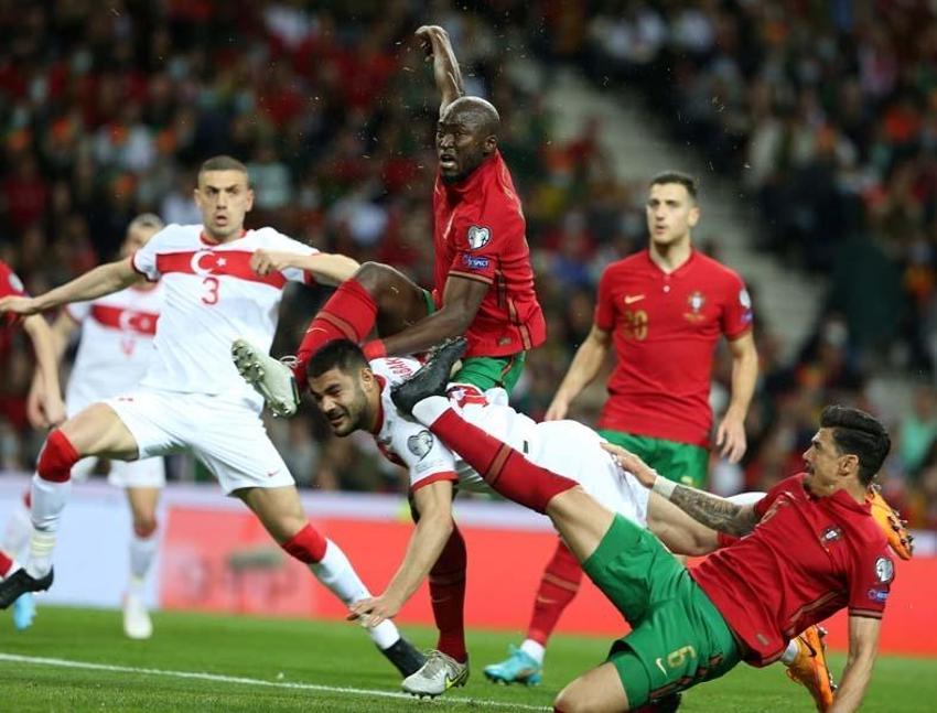 Rıdvan Dilmen'in Portekiz - Türkiye maçı değil Ronaldo yorumu olay oldu!