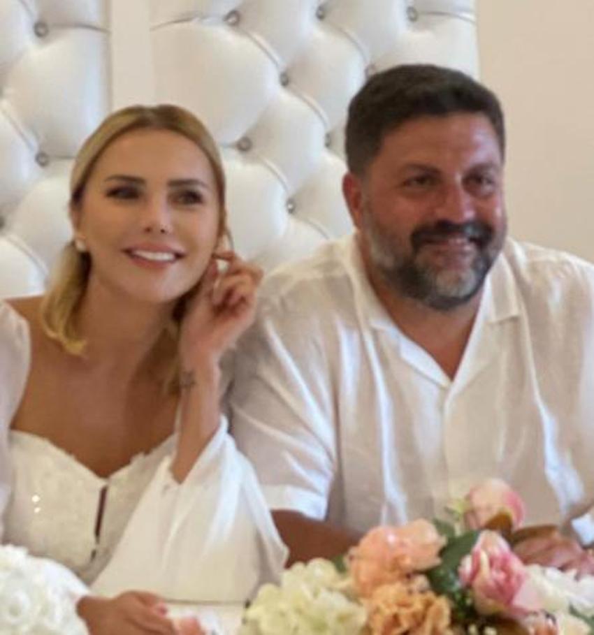 Ece Erken, eşi Şafak Mahmutyazıcıoğlu'na böyle seslendi! 'Sanki ayrılacağımızı biliyormuş gibi...'