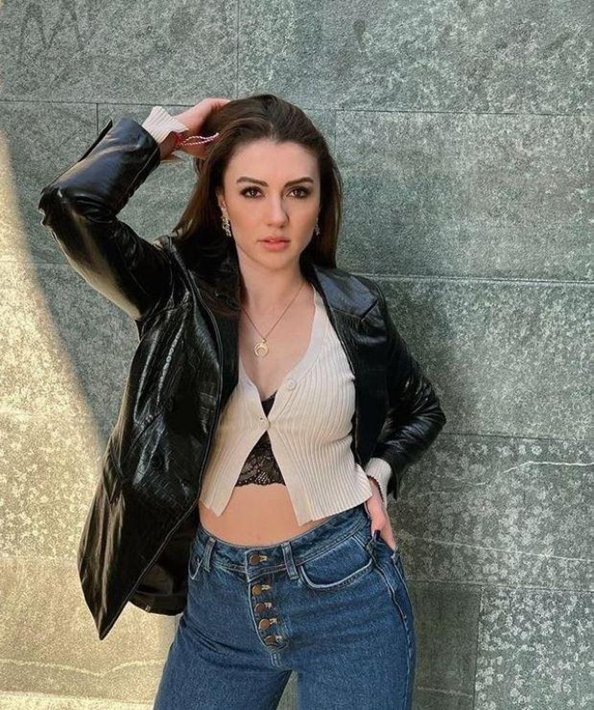 Burcu Özberk'ten aşk iddialarına yanıt! Dikkat çeken açıklamalar...