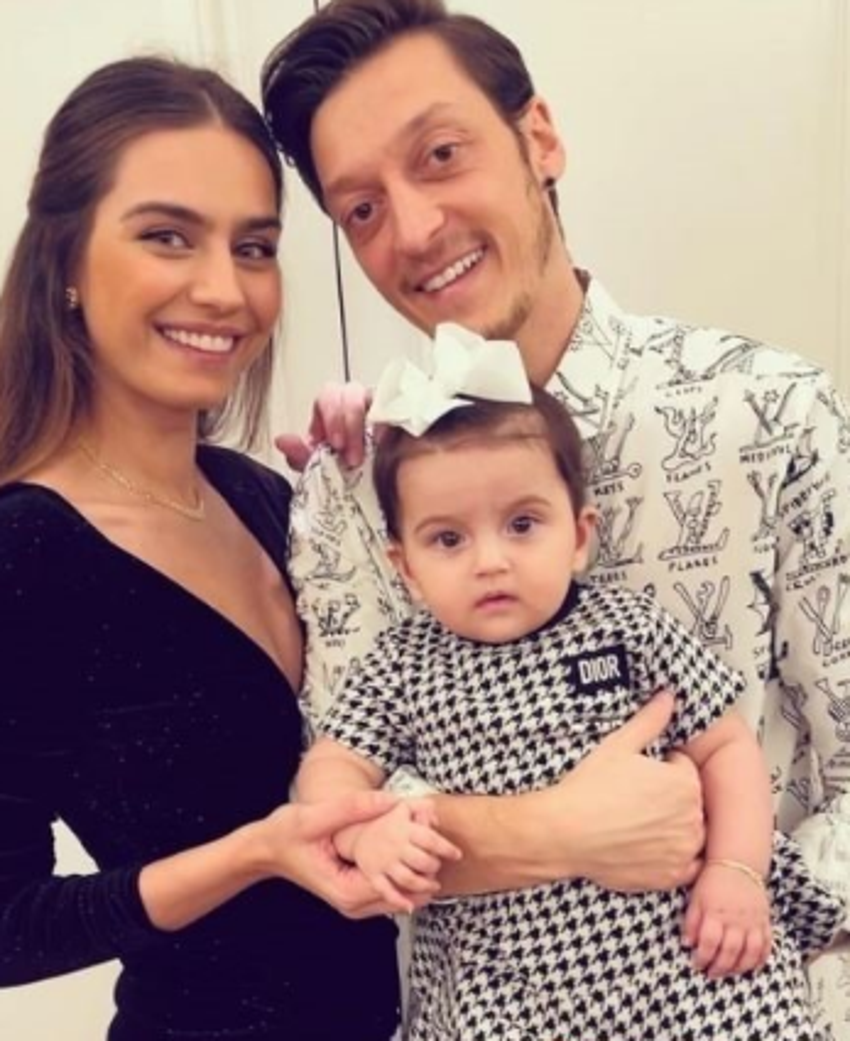 Amine Gülşe: Kızımın bana benzemesini isterdim ama babasının kopyası