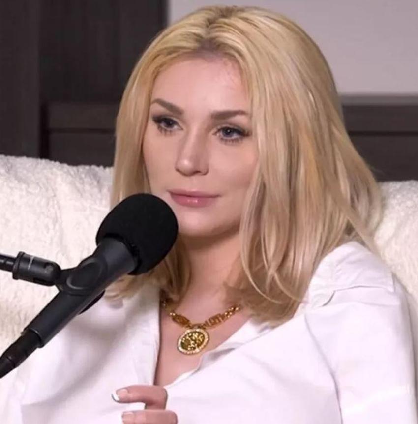 Ünlü isimden, kendisinden 34 yaş büyük eski eşi ile ilgili şok itiraf! 'Balayında banyoya gittim ve...'