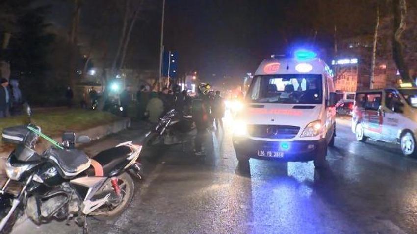 Beşiktaş'ta yolun karşısına geçmeye çalışan kadına motosiklet çarptı