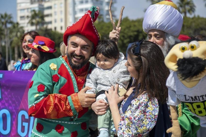 Mersin'de 'Dünya Tiyatro Günü' kutlandı