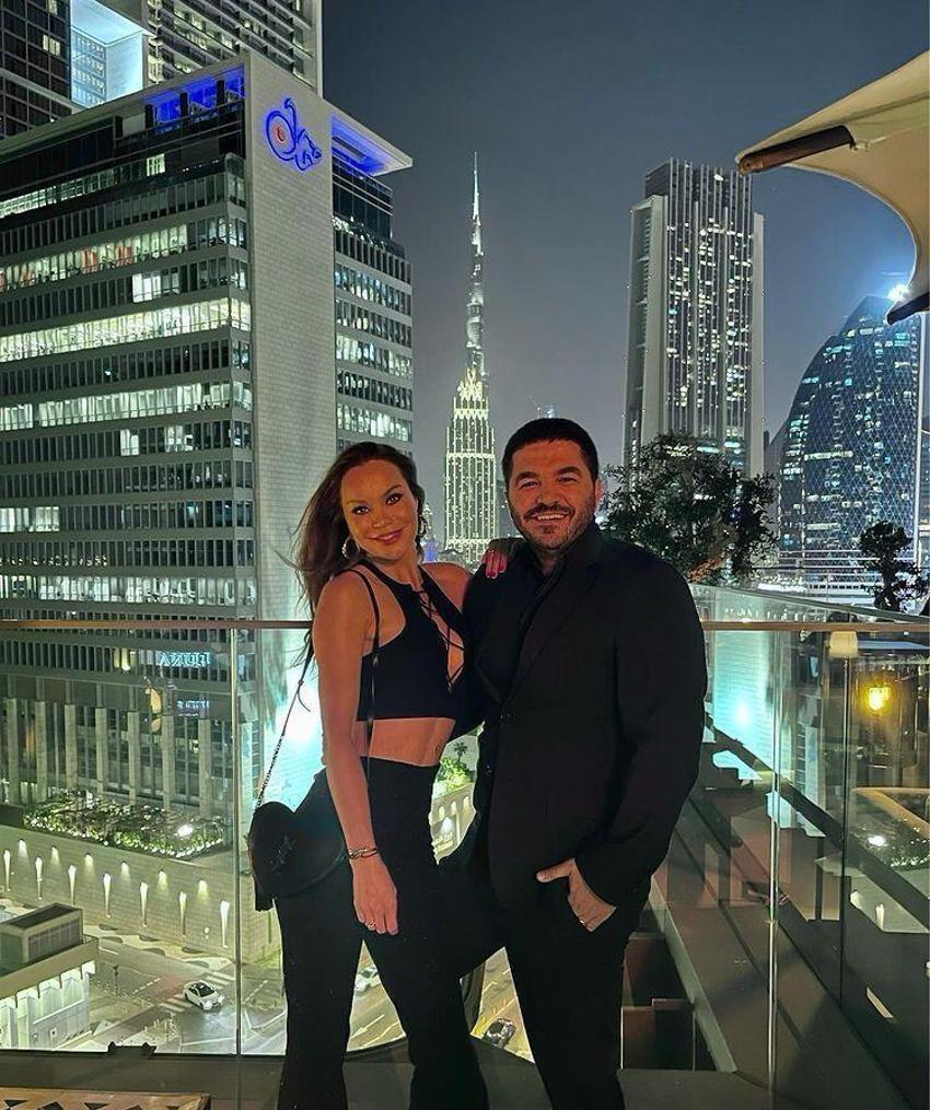 Ebru Şallı ve Uğur Akkuş'tan yeni poz! 