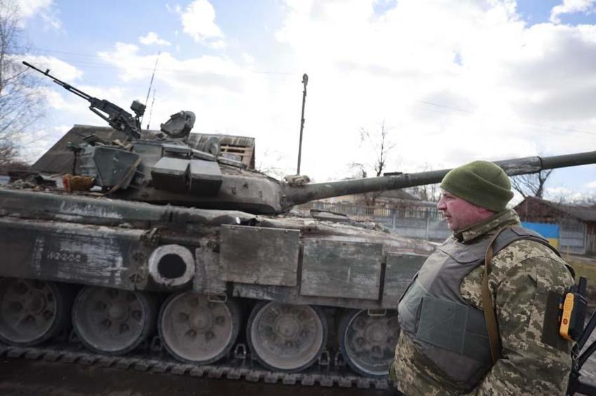 Kiev'e ilerleyen devasa Rus konvoyunu 30 kişilik gizli ekip durdurdu!