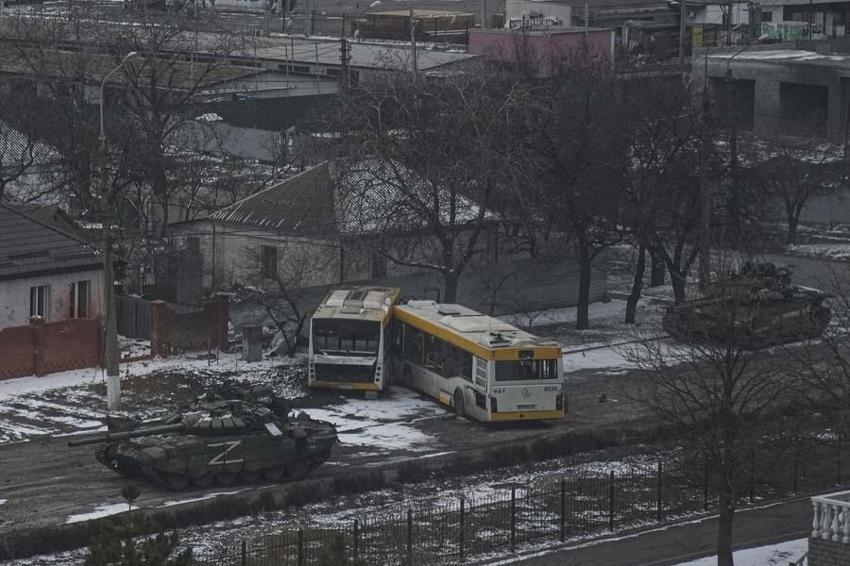 Kiev'e ilerleyen devasa Rus konvoyunu 30 kişilik gizli ekip durdurdu!