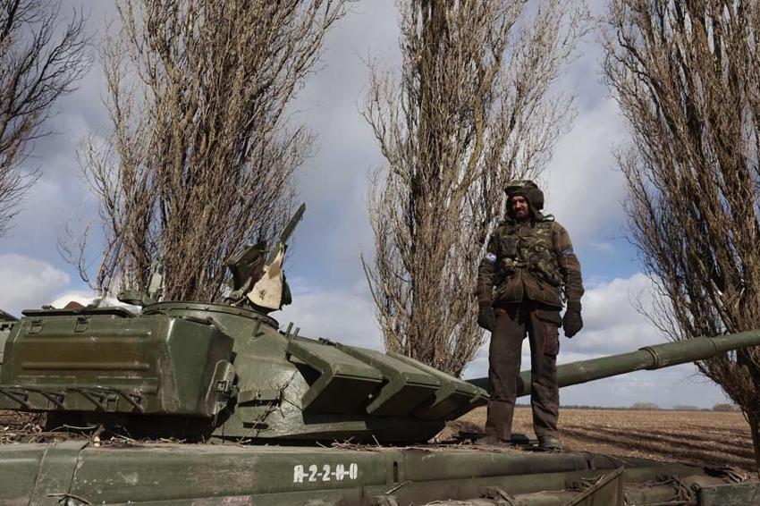 Kiev'e ilerleyen devasa Rus konvoyunu 30 kişilik gizli ekip durdurdu!