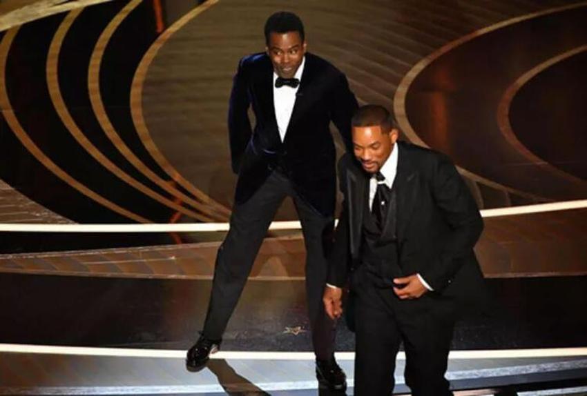 Will Smith yaşanan olayın ardından sessizliğini bozdu: Özür dilerim Chris haddimi aştım!