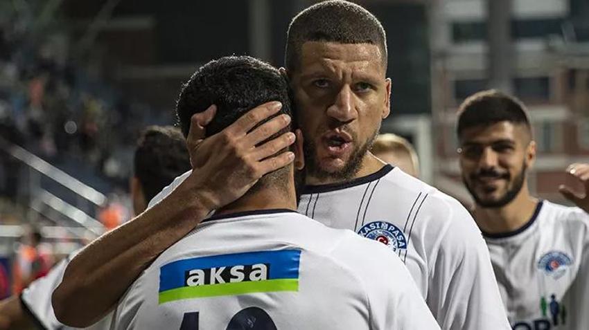 İsmael Süper Lig'de hayal kırıklığı yaratan stoperi istedi Beşiktaş yönetimi harekete geçti