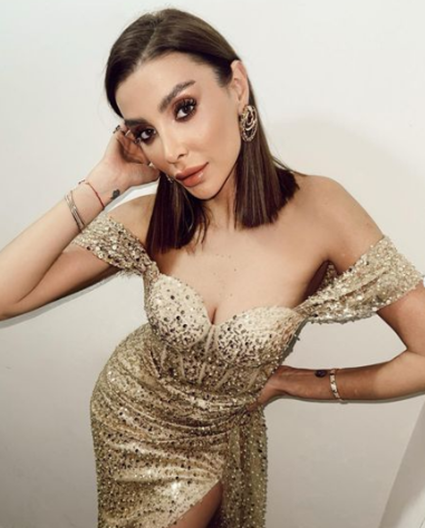 Özge Ulusoy'dan Hacı Sabancı'ya olay gönderme!