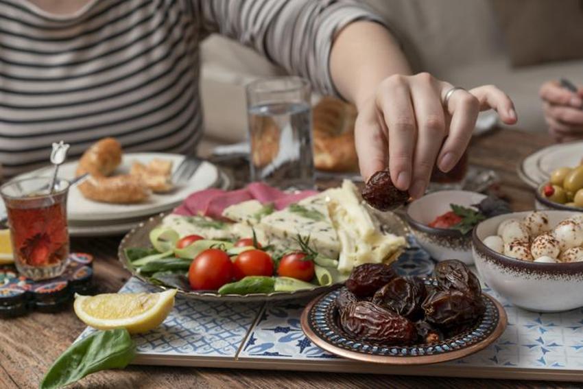 Ramazan’da enerjiyi artırıyor, oruç tutanlar için kilit rol üstleniyor! Diyabet ve kronik hastalığı olanlar dikkat! Sahur ve iftarda...
