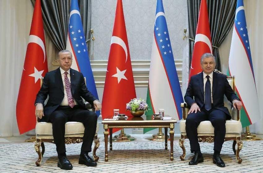 Cumhurbaşkanı Erdoğan, Özbekistan’da resmi törenle karşılandı