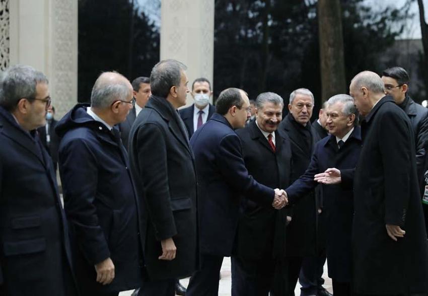Cumhurbaşkanı Erdoğan, Özbekistan’da resmi törenle karşılandı